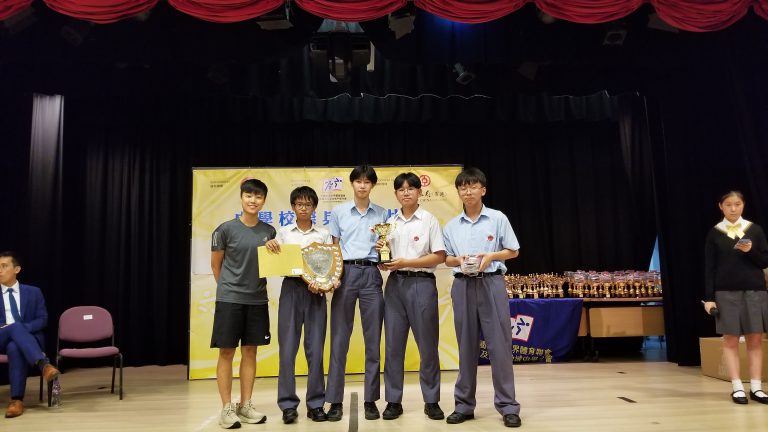 23-24年度中學校際乒乓球比賽第三組(港島)男子及女子乙組冠軍