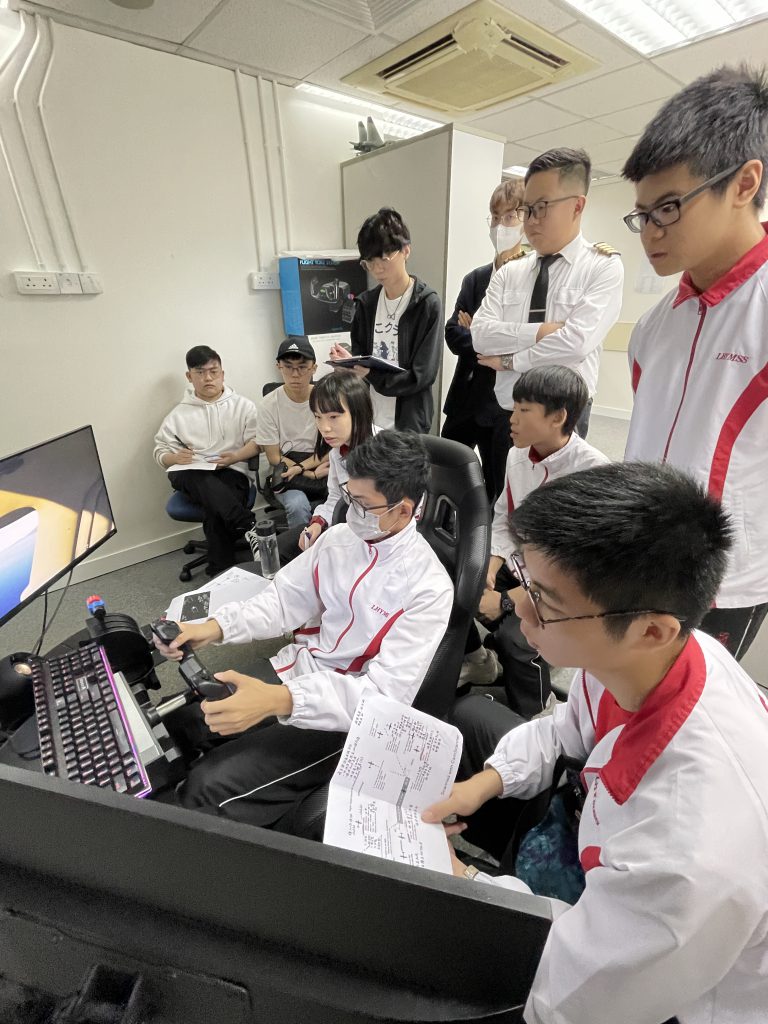 夢想啟航———模擬飛行培訓工作坊