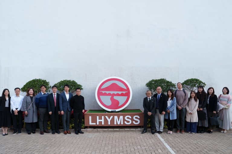 香港資優教育學院院長及同工與本校作學術交流及探訪活動