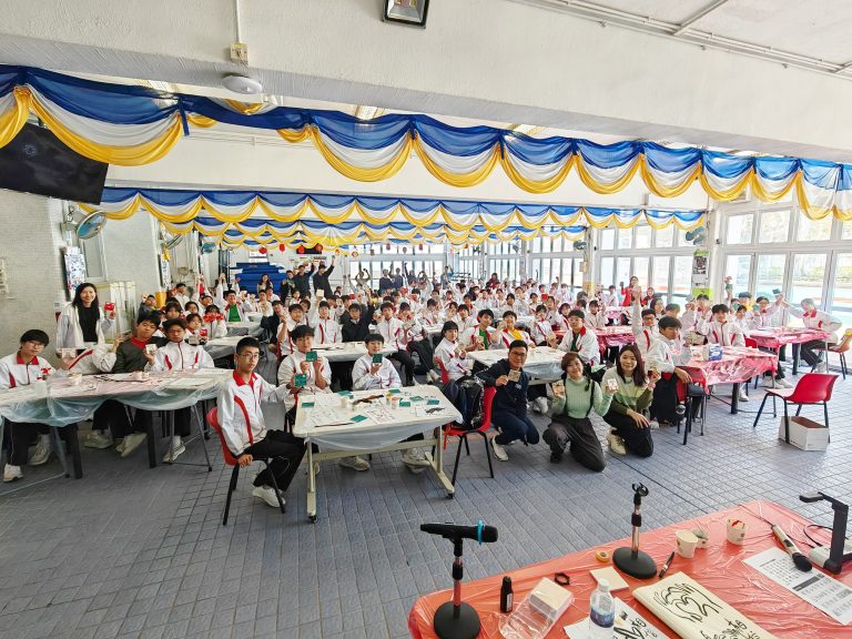 價值觀教育組：本校中三級同學水墨畫作展，為本校中六DSE考生打氣